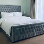 Stylish And Smart Two Double Bedroom Apartment