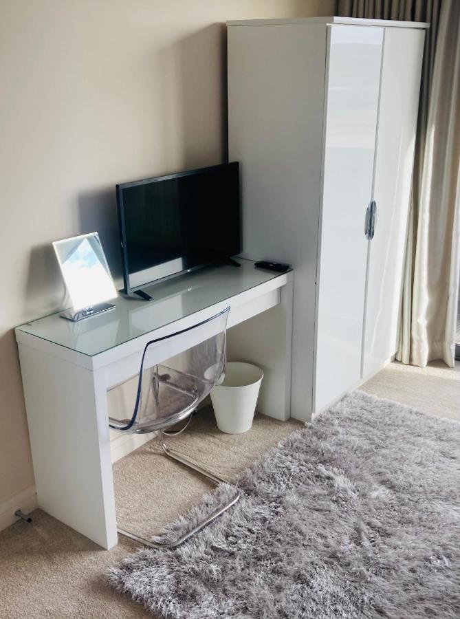 Stylish And Smart Two Double Bedroom * Belfast
